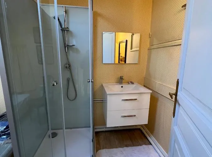 Typique Chartrons Apartment Bordeaux