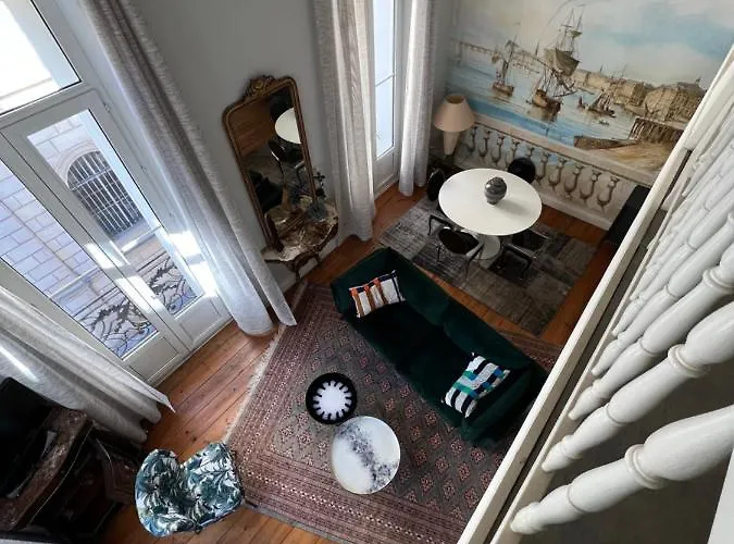 Typique Chartrons Apartment Bordeaux